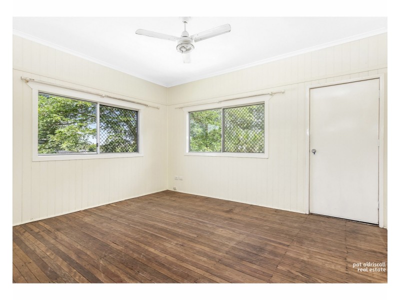 19 Welch Street, Park Avenue QLD 4701