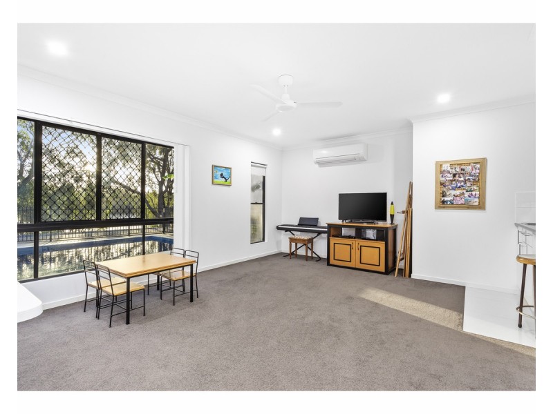 3 Cochrane Place, Kawana QLD 4701
