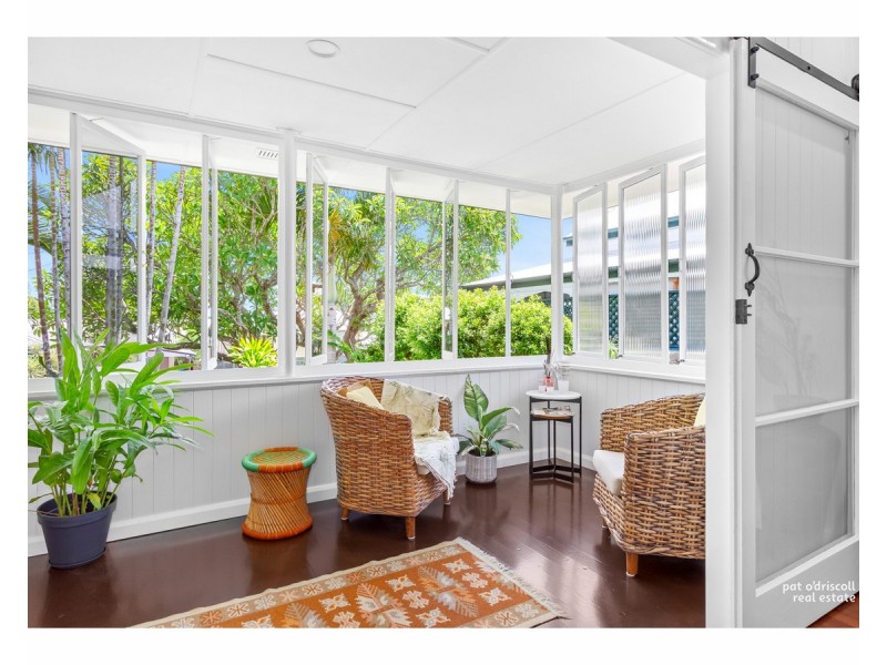9 Brecknell Street, The Range QLD 4700