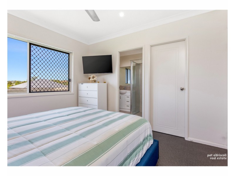 2 Adelie Court, Parkhurst QLD 4702