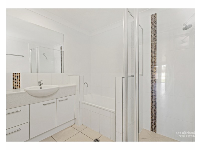 98 Leamington Street, Berserker QLD 4701