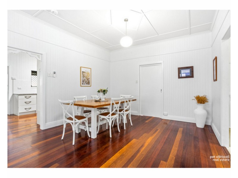 32 Wentworth Terrace, The Range QLD 4700