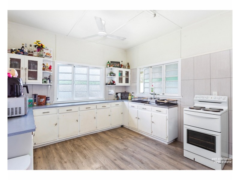 27 Gough Street, Park Avenue QLD 4701