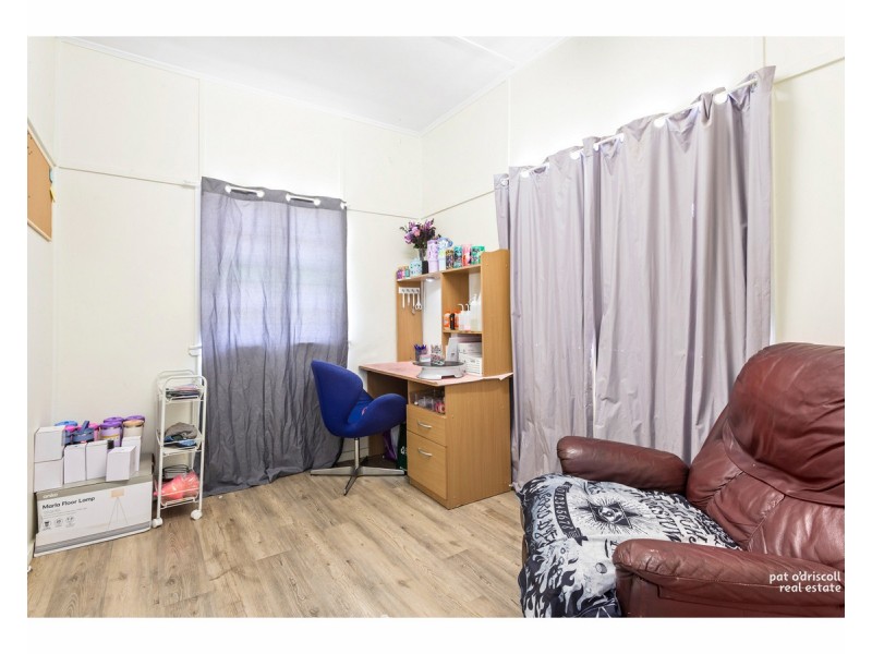 27 Gough Street, Park Avenue QLD 4701