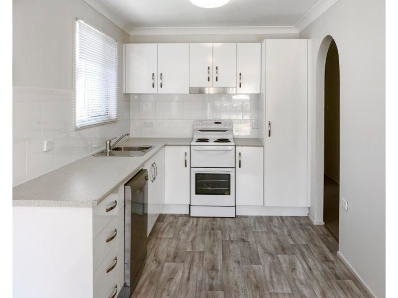 31 Rose Street, Koongal QLD 4701