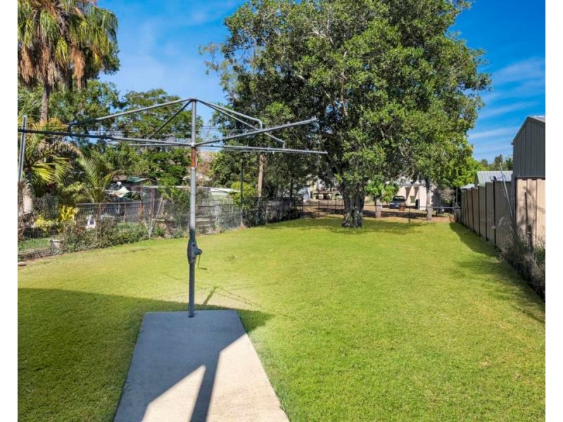 31 Rose Street, Koongal QLD 4701