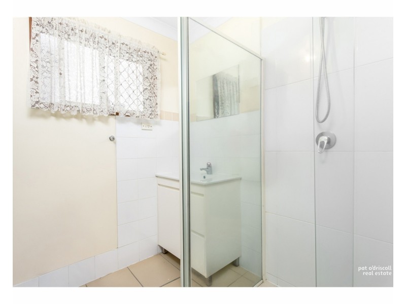 1 & 2/264 Carlton Street, Kawana QLD 4701