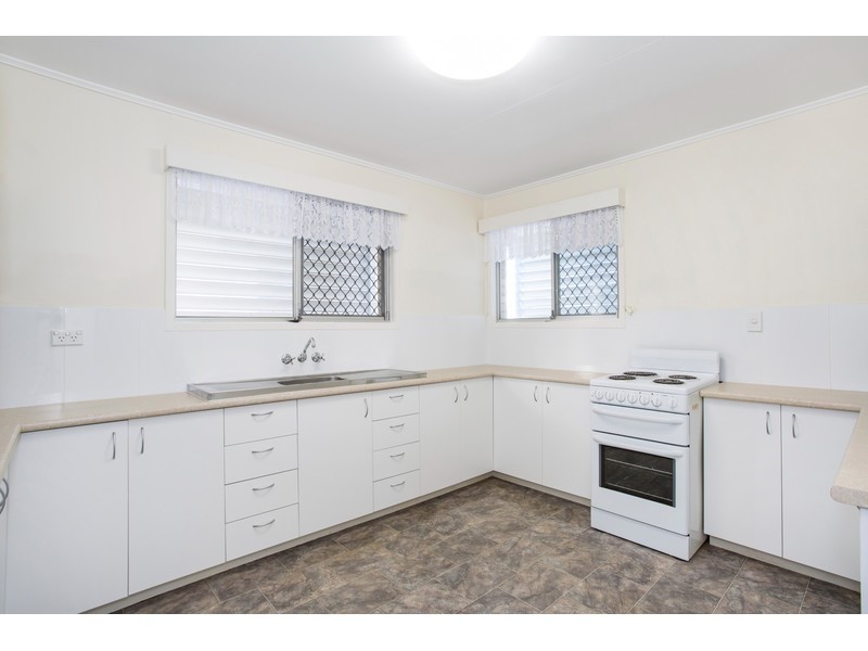 60 Brecknell Street, The Range QLD 4700