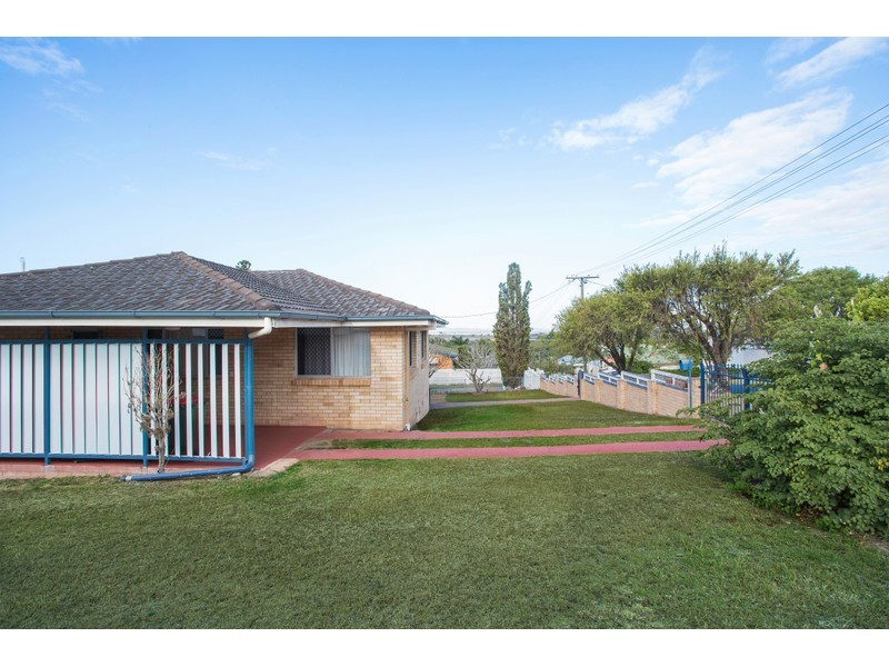 60 Brecknell Street, The Range QLD 4700