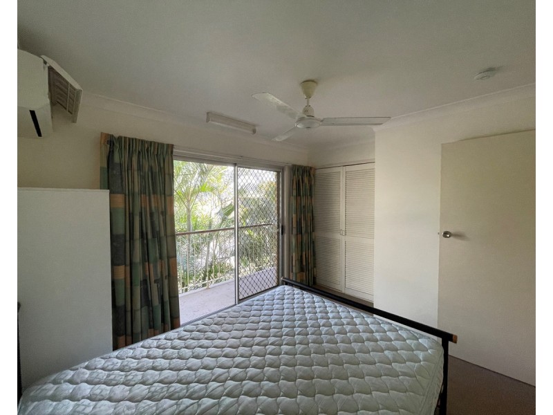 2/295 Bloxsom Street, Frenchville QLD 4701