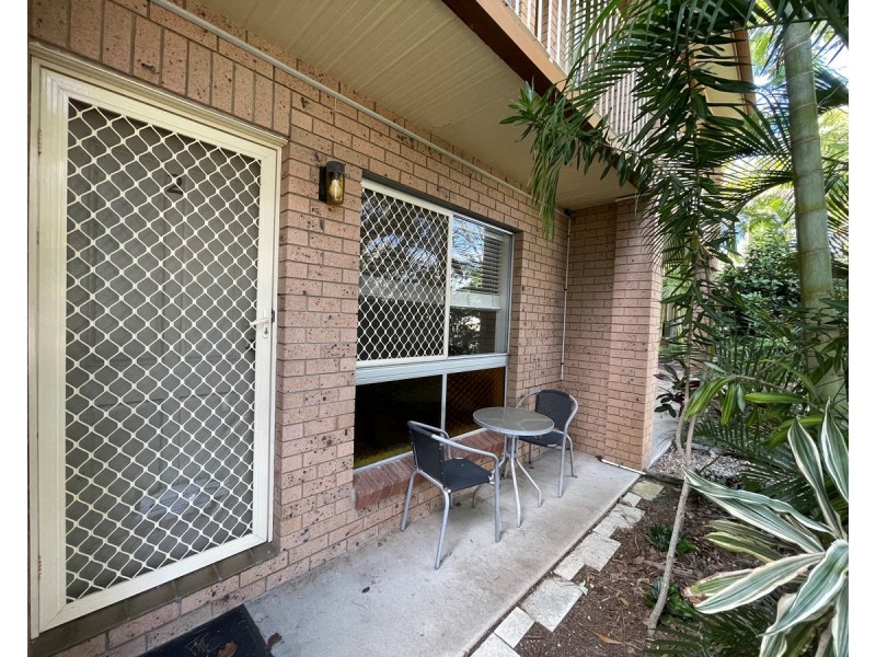 2/295 Bloxsom Street, Frenchville QLD 4701