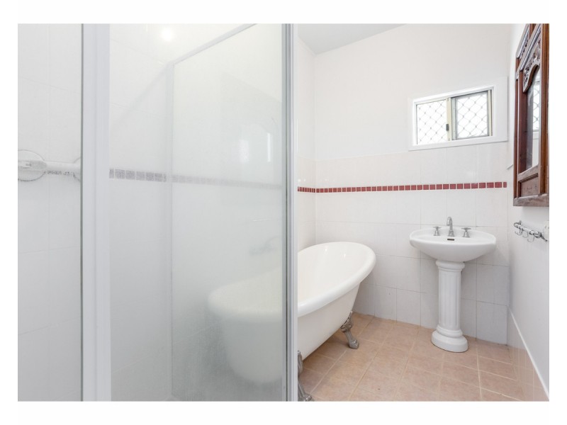 214 High Street, Berserker QLD 4701