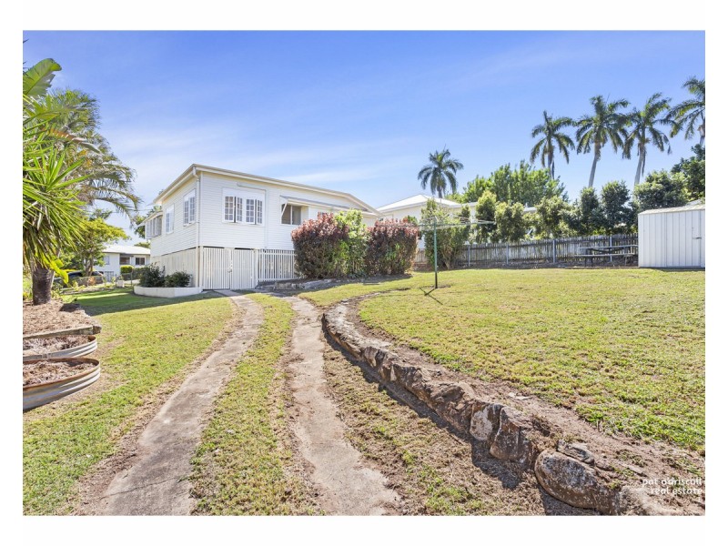 5 Cairns Street, The Range QLD 4700