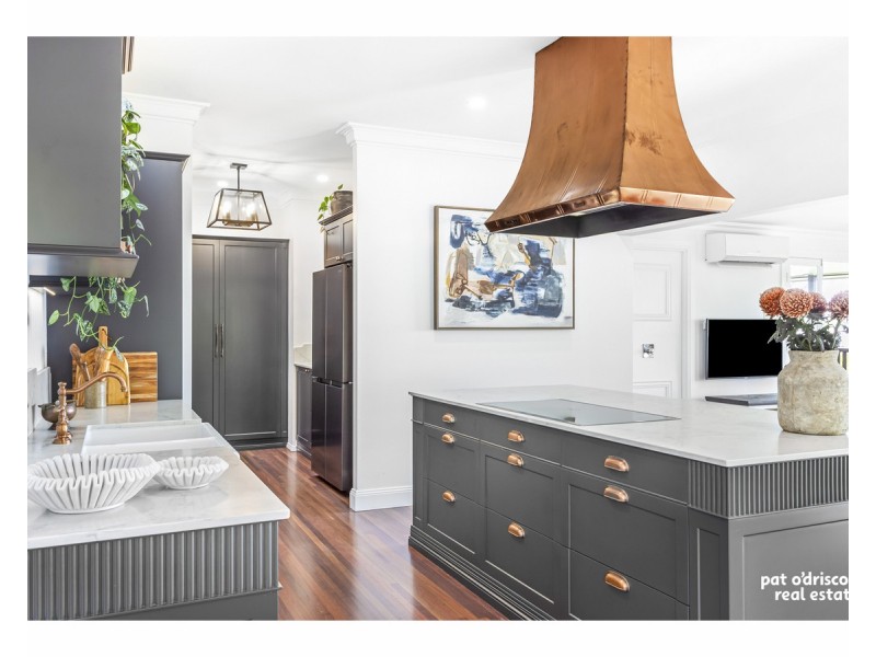 76 Glencoe Street, The Range QLD 4700