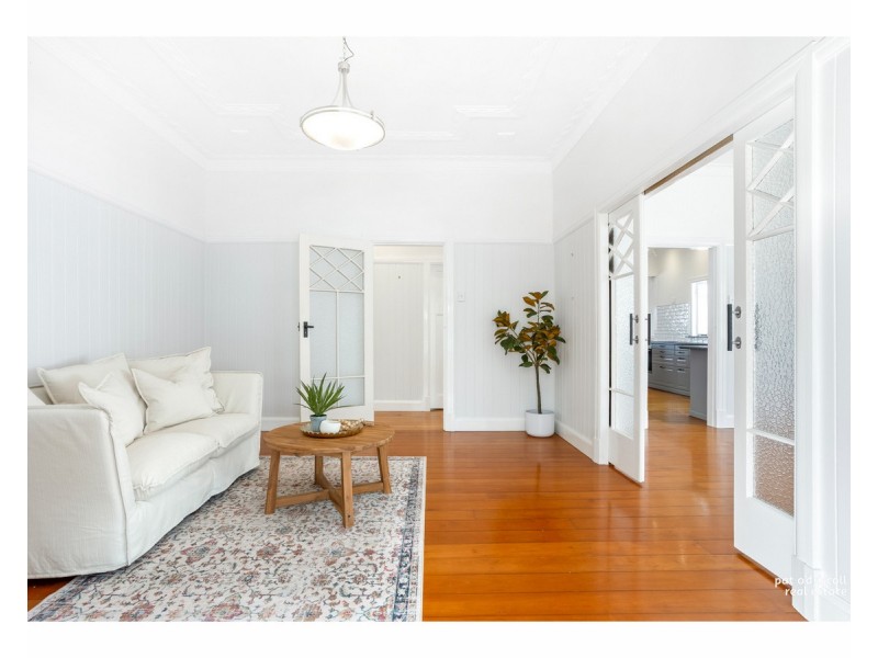 27 Agnes Street, The Range QLD 4700