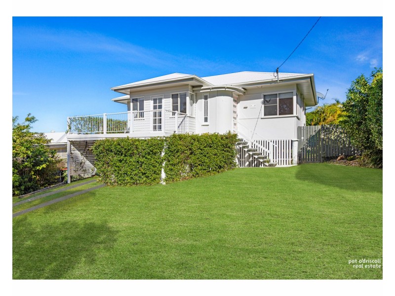 4 Beaconsfield Terrace, The Range QLD 4700
