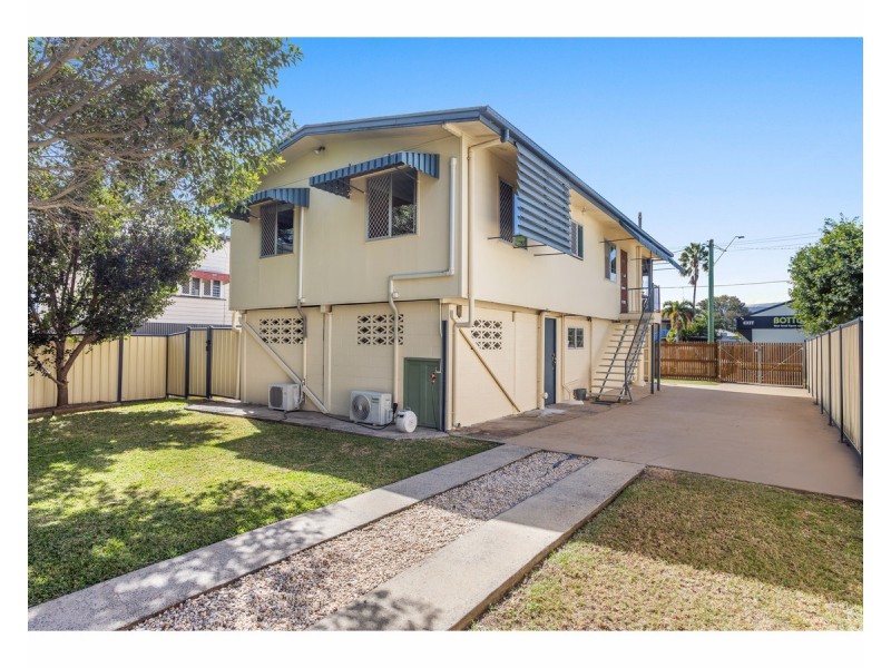 92 West Street, The Range QLD 4700