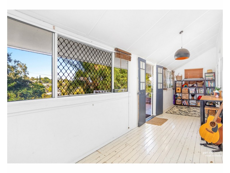 282 Denham Street, The Range QLD 4700