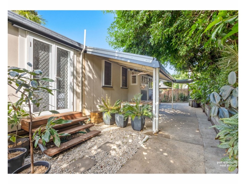 282 Denham Street, The Range QLD 4700