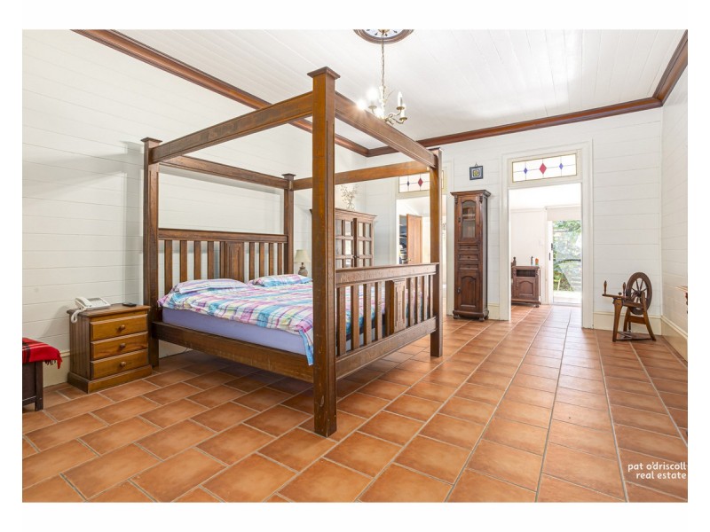 188 Upper Dawson Road, The Range QLD 4700
