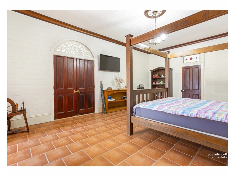 188 Upper Dawson Road, The Range QLD 4700