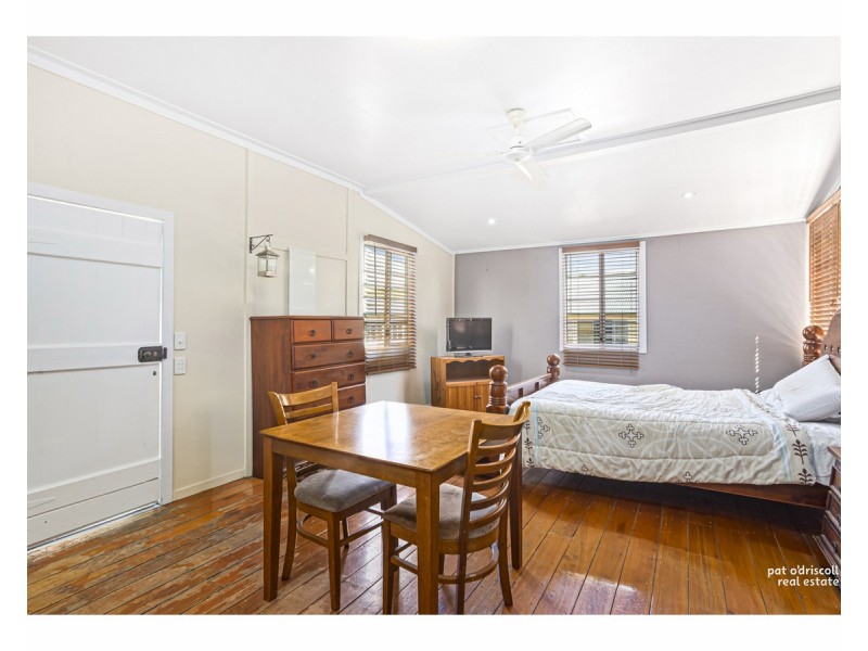 188 Upper Dawson Road, The Range QLD 4700