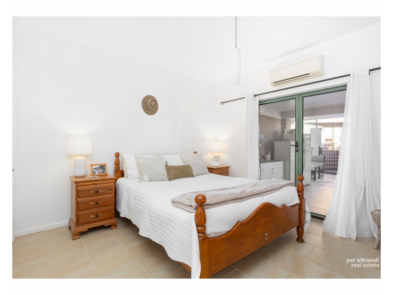 8 Laura Close, Rockyview QLD 4701