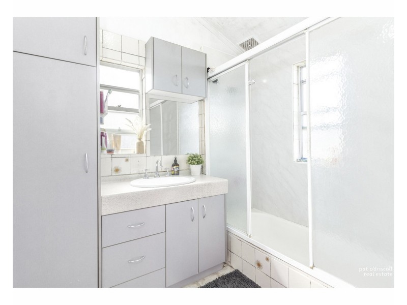 11 Canning Street, The Range QLD 4700