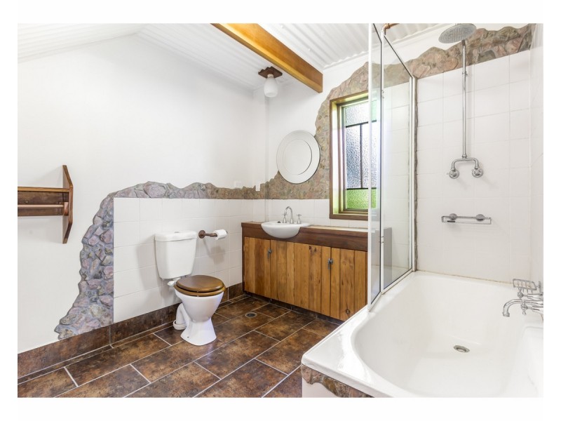 37 Roden Street, Keppel Sands QLD 4702