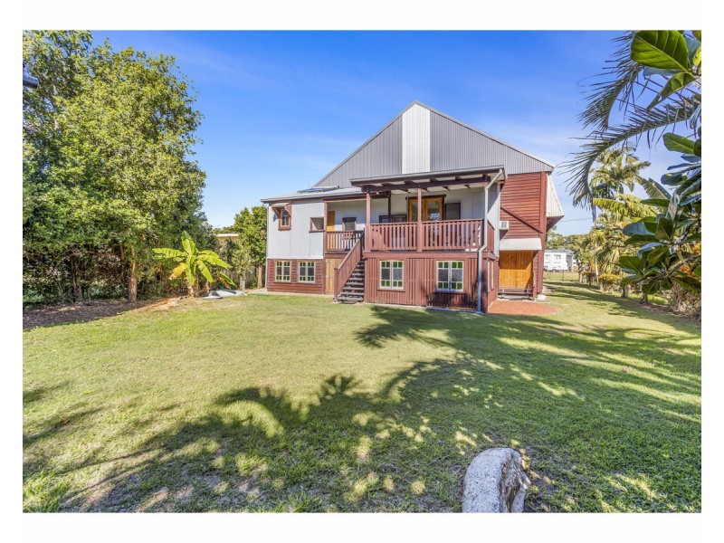 37 Roden Street, Keppel Sands QLD 4702