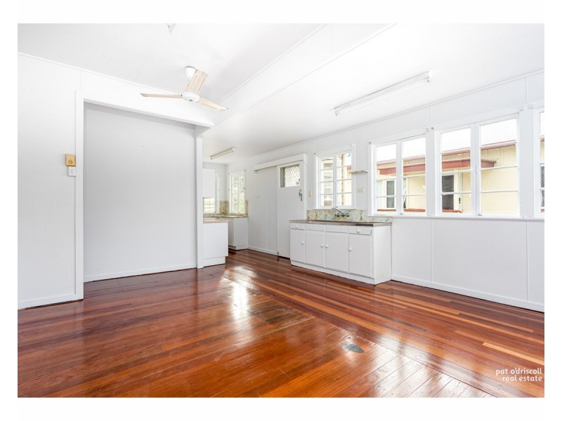 299 Berserker Street, Berserker QLD 4701