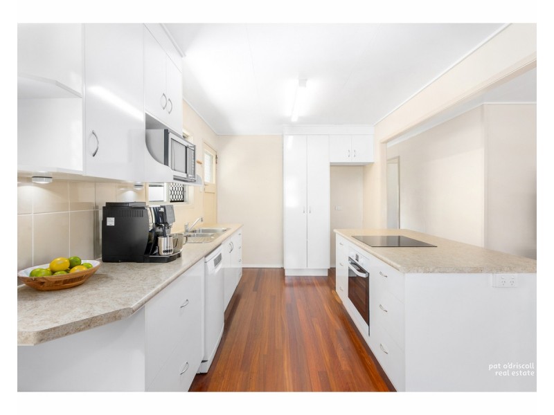 122 Menzies Street, Park Avenue QLD 4701