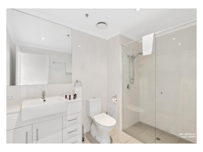 701/102-108 Victoria Parade, Rockhampton City QLD 4700