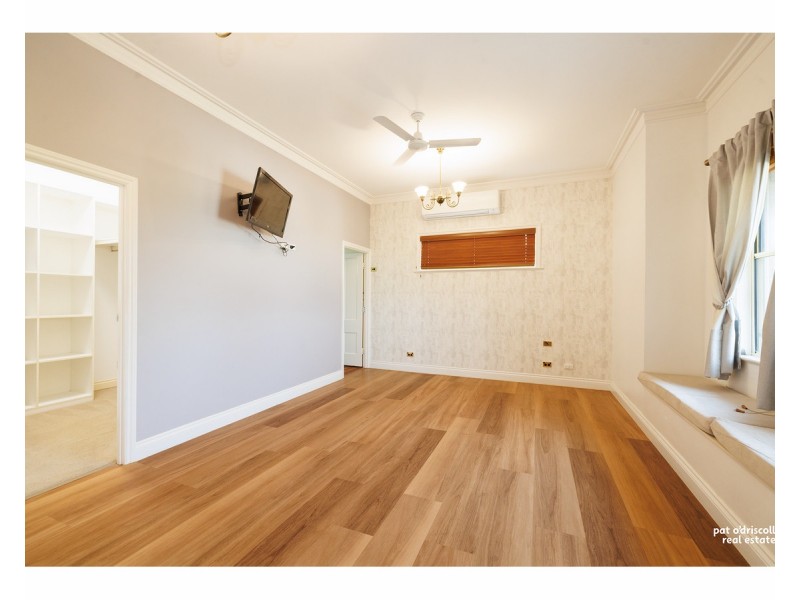 30 James Street, The Range QLD 4700