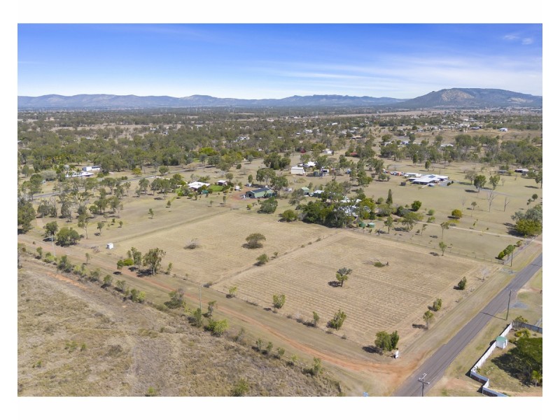 51 Douglas Street, Gracemere QLD 4702