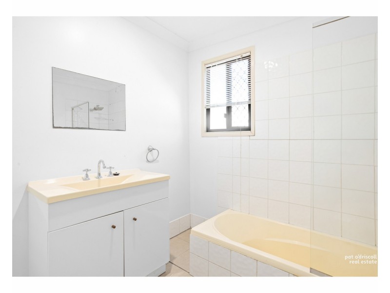 12 Lucas Street, Berserker QLD 4701