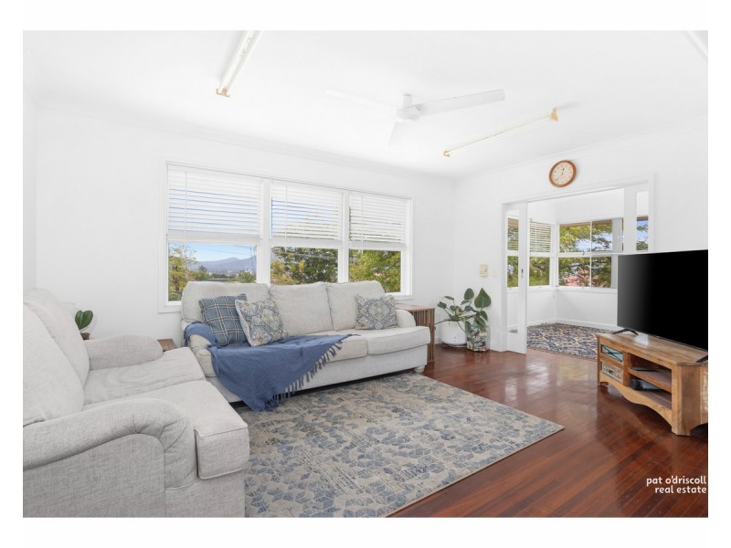 2 Bellevue Terrace, The Range QLD 4700