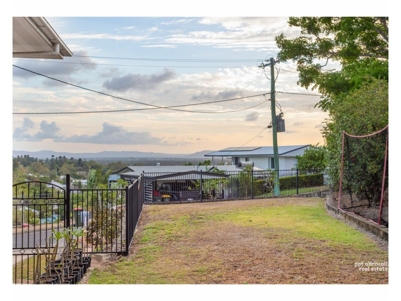 2 Bellevue Terrace, The Range QLD 4700