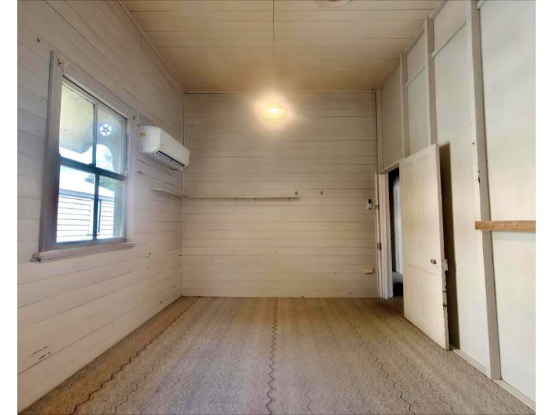 2/120 Denison Street, Rockhampton City QLD 4700