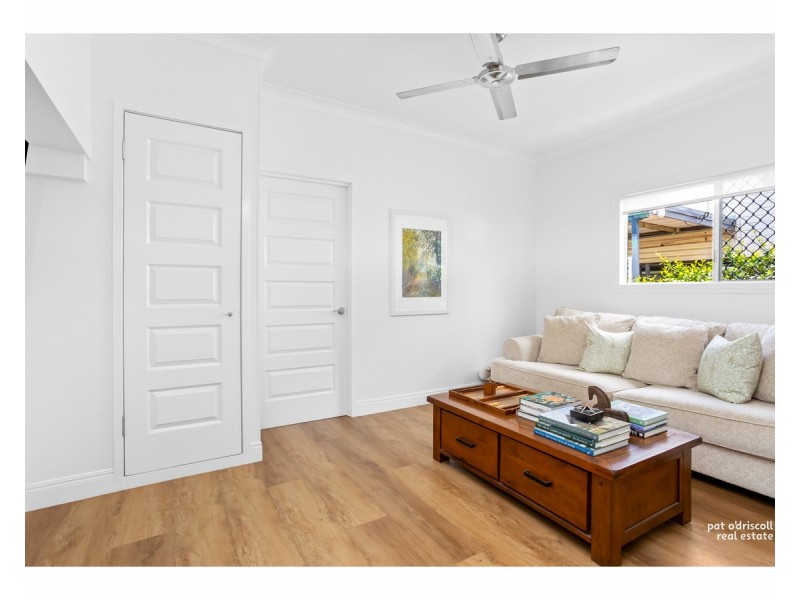 19 Cousins Street, The Range QLD 4700