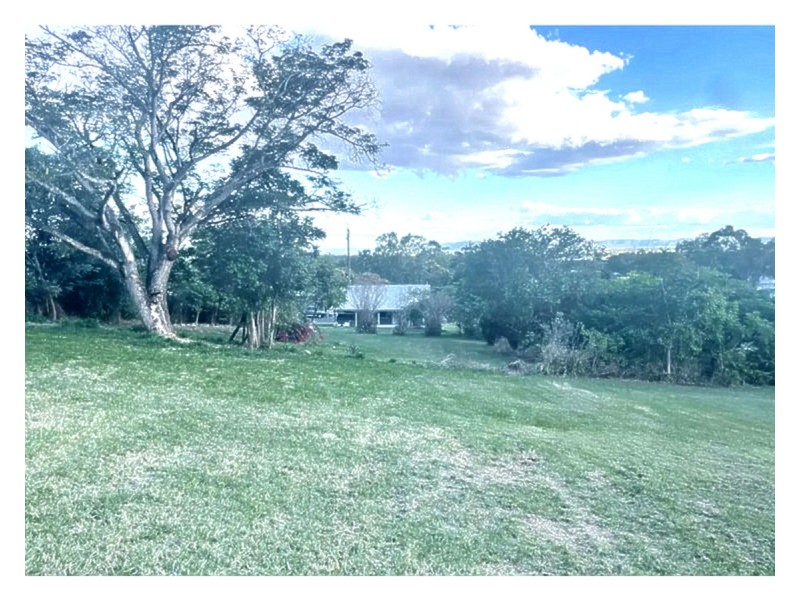 357 Hinds Street, Koongal QLD 4701