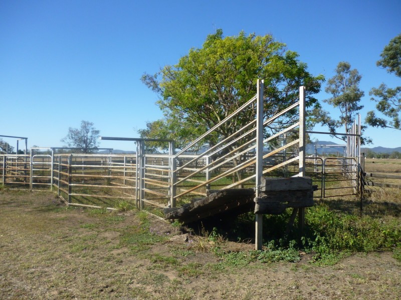 17 Edwards Road, Pink Lily QLD 4702