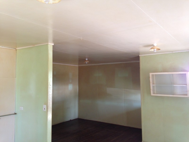240 Wiltshire Street, Koongal QLD 4701