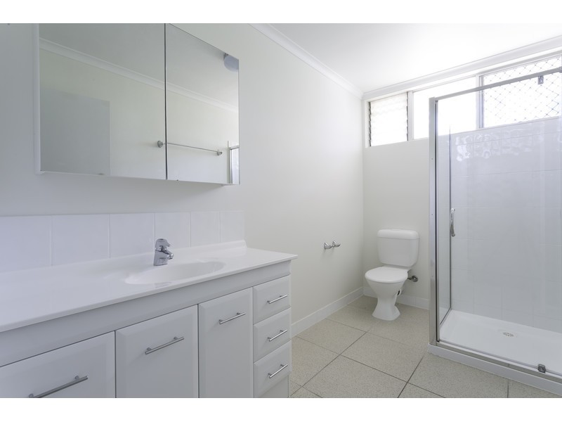 84 Spencer Street, The Range QLD 4700