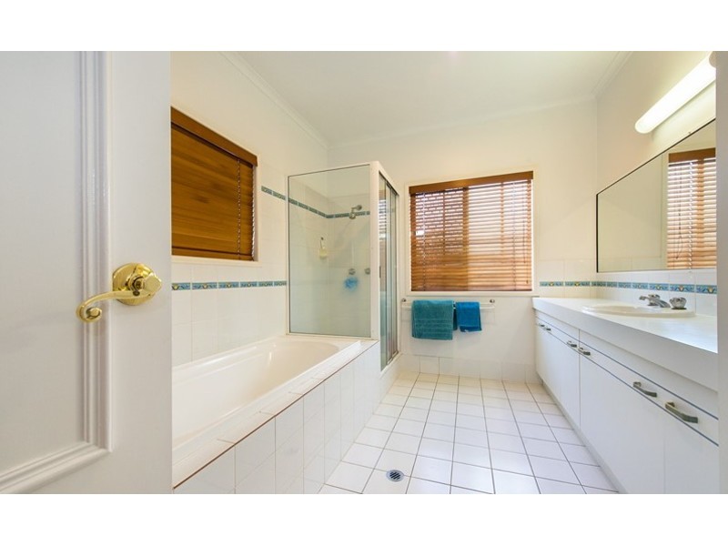 41 Angela Road, Rockyview QLD 4701