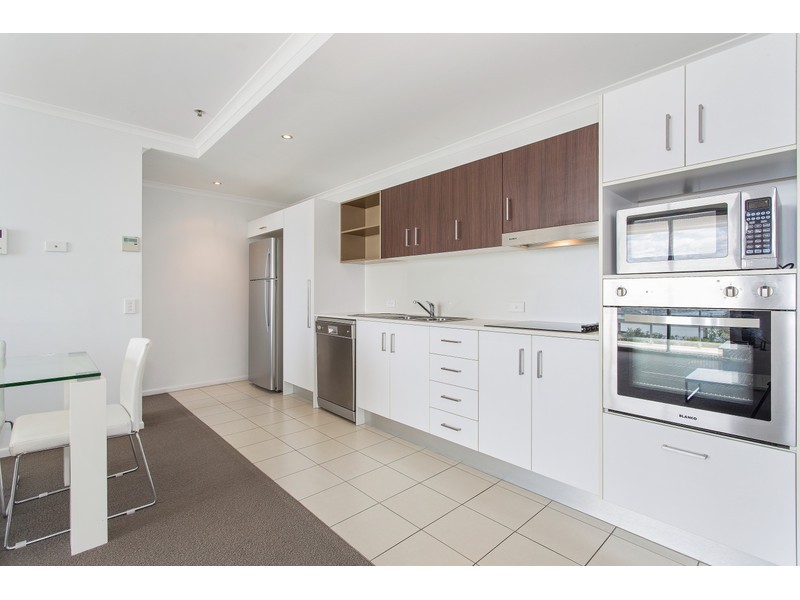 802/102 Victoria Parade, Rockhampton City QLD 4700