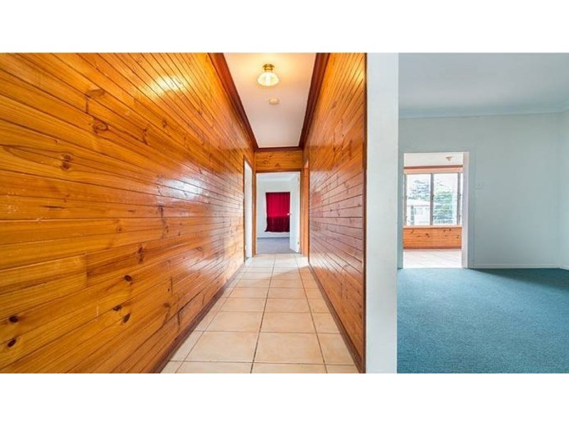 40 Lauga Street, Park Avenue QLD 4701