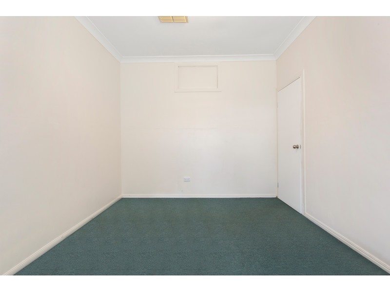 40 Lauga Street, Park Avenue QLD 4701