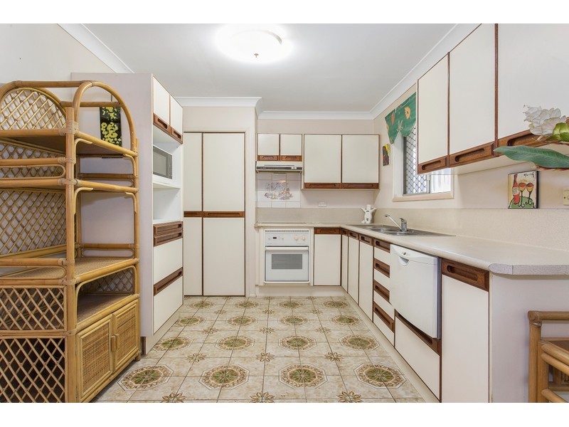 9 Harriette Street, Park Avenue QLD 4701