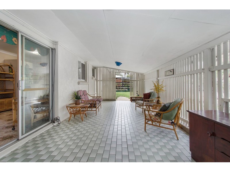 9 Harriette Street, Park Avenue QLD 4701